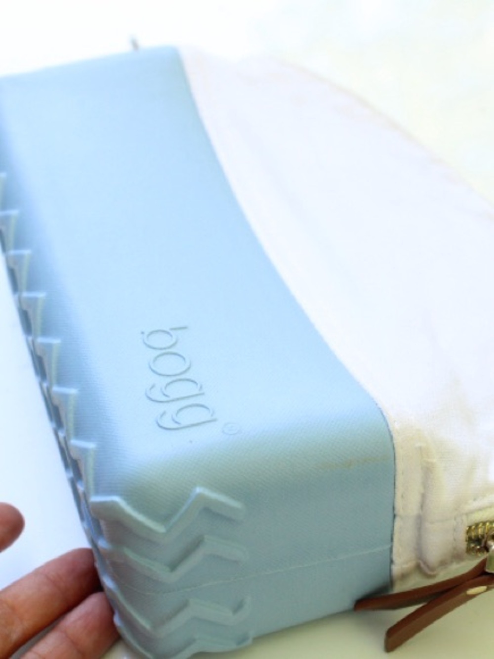 Bogg Bag Beauty and the Bogg cosmetics bag - Picture 6 of 10